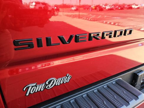 Used 2025 Chevrolet Silverado 1500 RST w/ Dark Appearance Package image 21