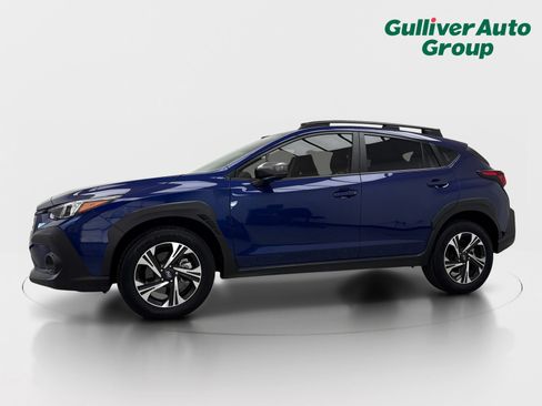 Used 2025 Subaru Crosstrek 2.5i Premium AWD/4WD image 2