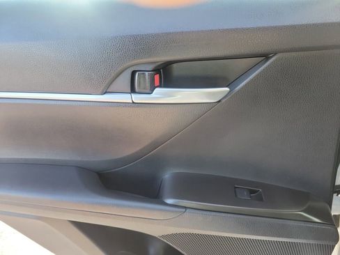 Used 2023 Toyota Camry LE image 8