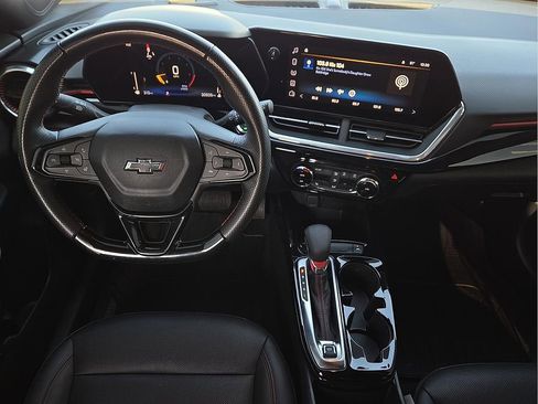 Used 2024 Chevrolet Trax RS w/ Driver Confidence Package image 12