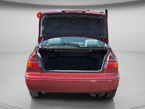 Used 2001 Toyota Camry LE w/ Value Pkg 3 FWD image 23