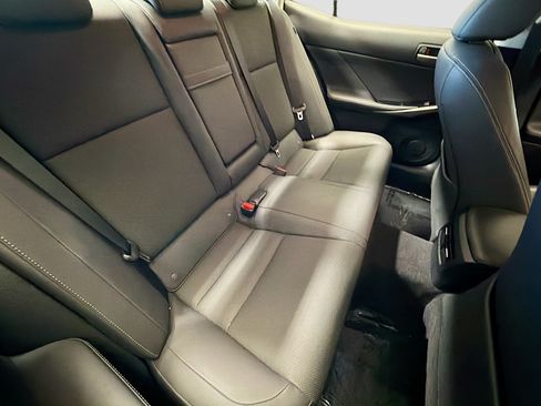 Used 2019 Lexus IS 300 RWD image 14