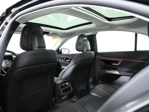 Certified 2025 Mercedes-Benz E 350 4MATIC Sedan image 32