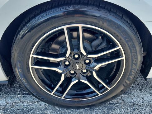 Used 2020 Ford Mustang Premium RWD image 8