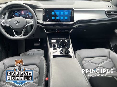 Certified 2024 Volkswagen Atlas Cross Sport SE FWD image 29