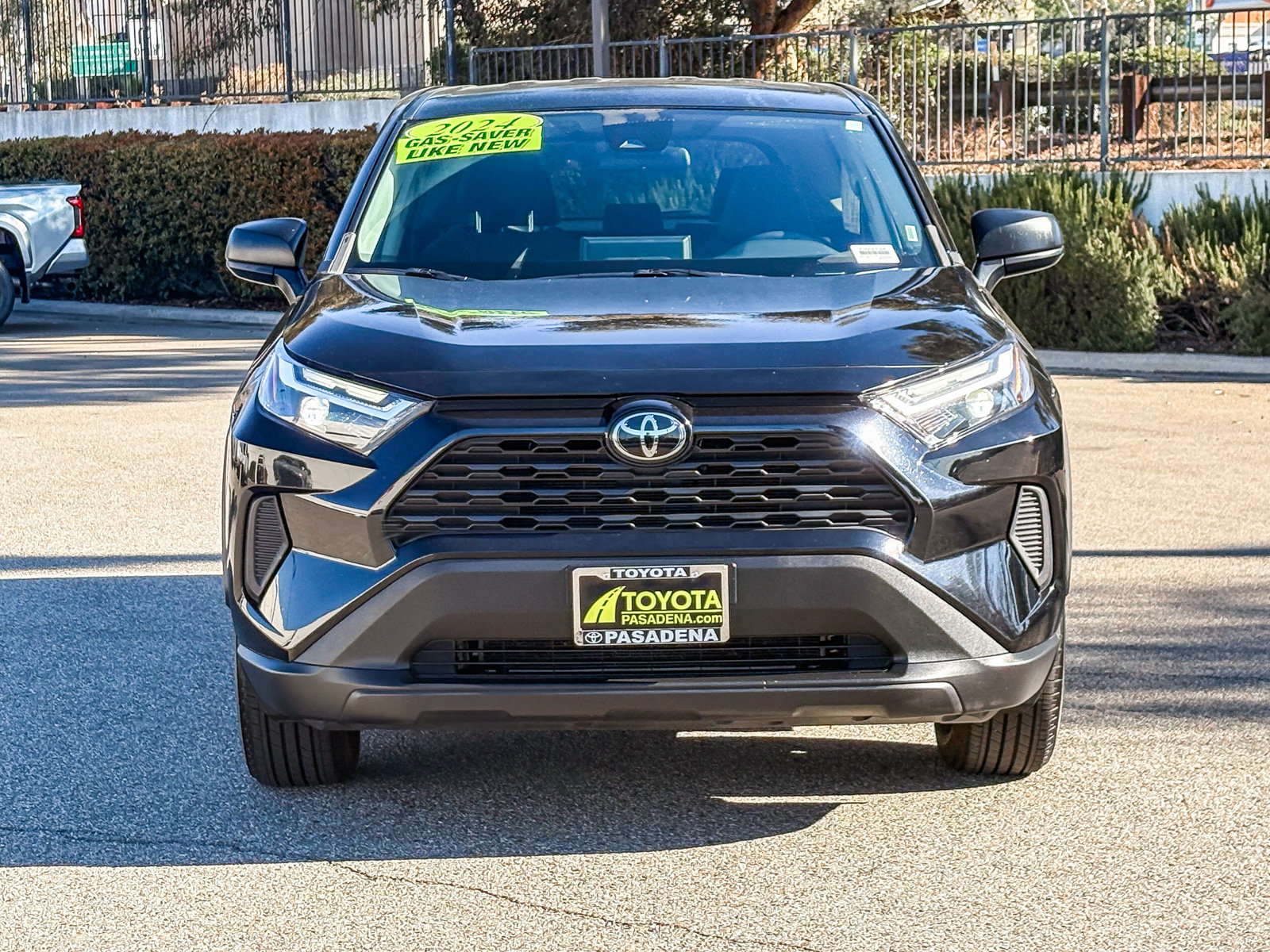 Used 2024 Toyota RAV4 LE AWD/4WD image 2