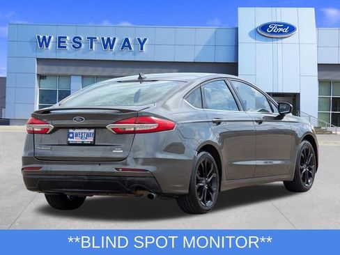 Used 2019 Ford Fusion SE w/ Equipment Group 151A image 3