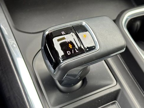 Used 2025 Chevrolet Silverado 1500 LTZ w/ LTZ Premium Package AWD/4WD image 25