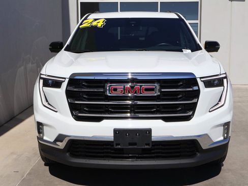 Used 2024 GMC Acadia Elevation FWD image 5