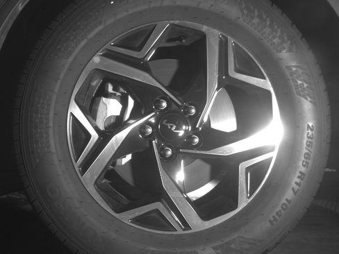 Used 2025 Kia Sportage LX image 12