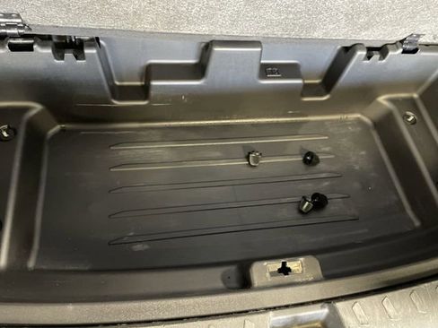 Used 2023 Chevrolet Traverse LS image 26