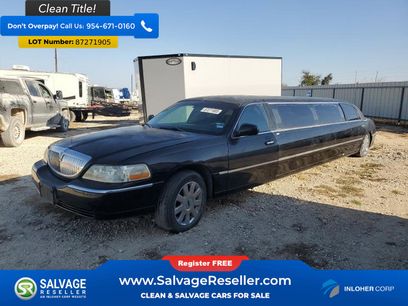 Used 2005 Lincoln Town Car Executive