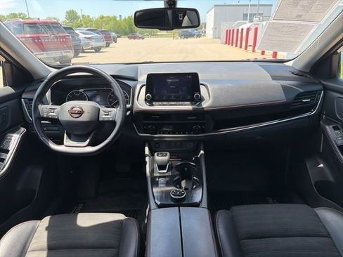 Used 2025 Nissan Rogue SV w/ Rock Creek Premium Package AWD/4WD image 27