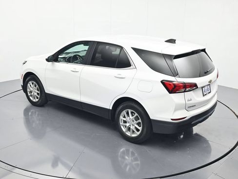 Used 2022 Chevrolet Equinox LT FWD image 34