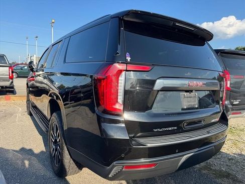 Used 2021 GMC Yukon XL AT4 w/ Technology Package AWD/4WD image 2