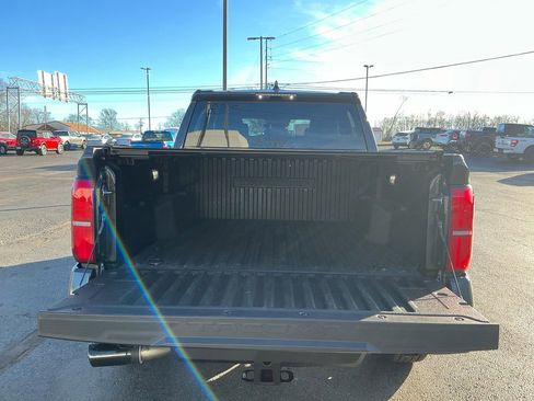 Used 2025 Toyota Tacoma SR5 image 24