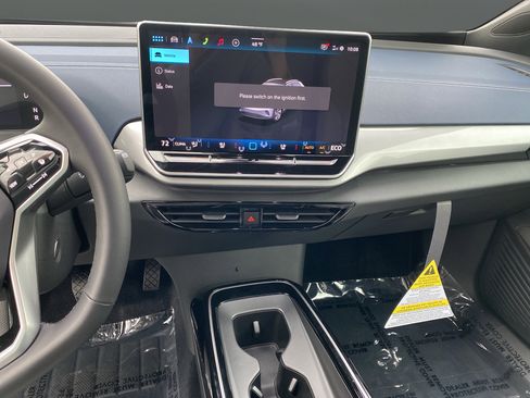 New 2025 Volkswagen ID.4 Pro S AWD/4WD image 9