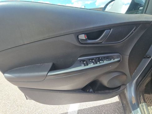 Used 2021 Hyundai Kona SE FWD image 10