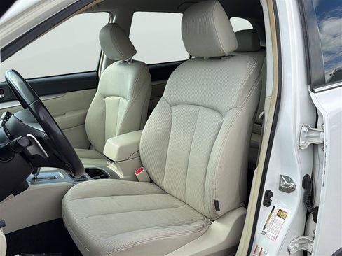 Used 2012 Subaru Outback 2.5i Premium AWD/4WD image 11