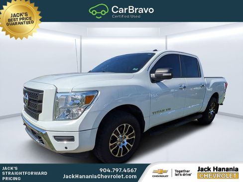 Used 2020 Nissan Titan SV w/ SV Convenience Package AWD/4WD image 7