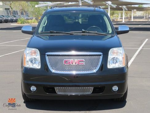Used 2011 GMC Yukon XL Denali AWD/4WD image 30