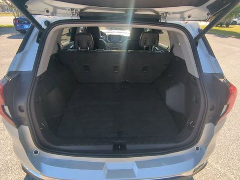 Used 2020 GMC Terrain SLT w/ Preferred Package FWD image 14