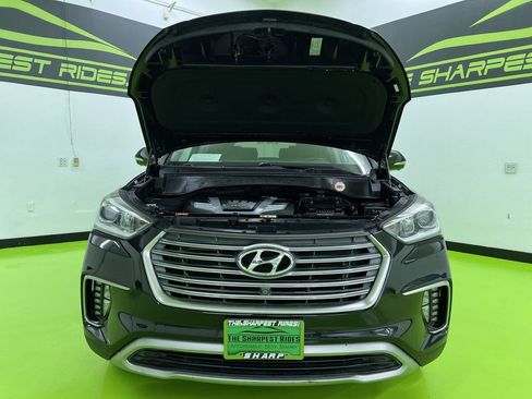 Used 2017 Hyundai Santa Fe FWD image 4