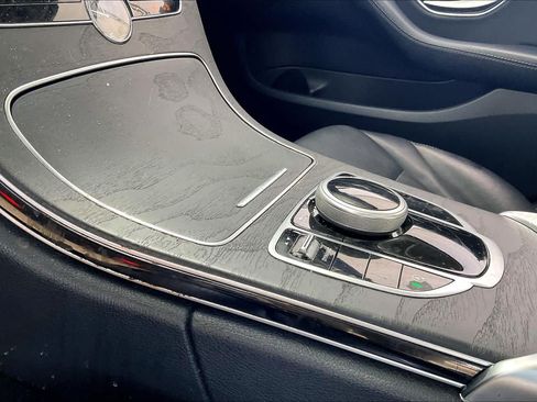 Used 2017 Mercedes-Benz C 300 Sedan image 17