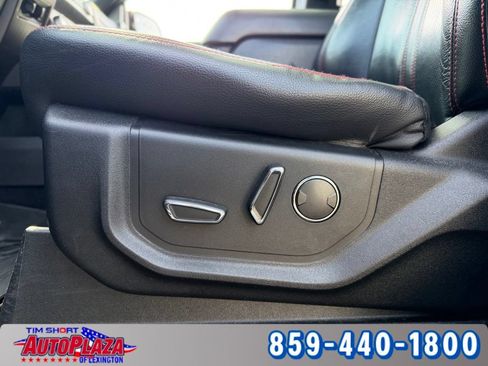 Used 2019 Ford Expedition Limited w/ Equipment Group 303A AWD/4WD image 24