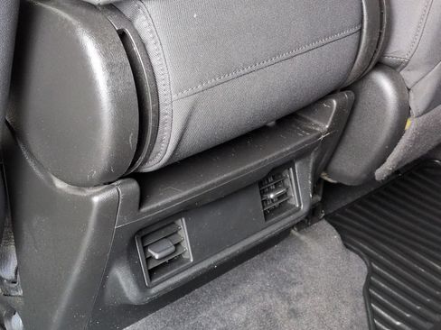 Used 2020 Chevrolet Silverado 1500 Custom w/ Custom Value Package RWD image 22