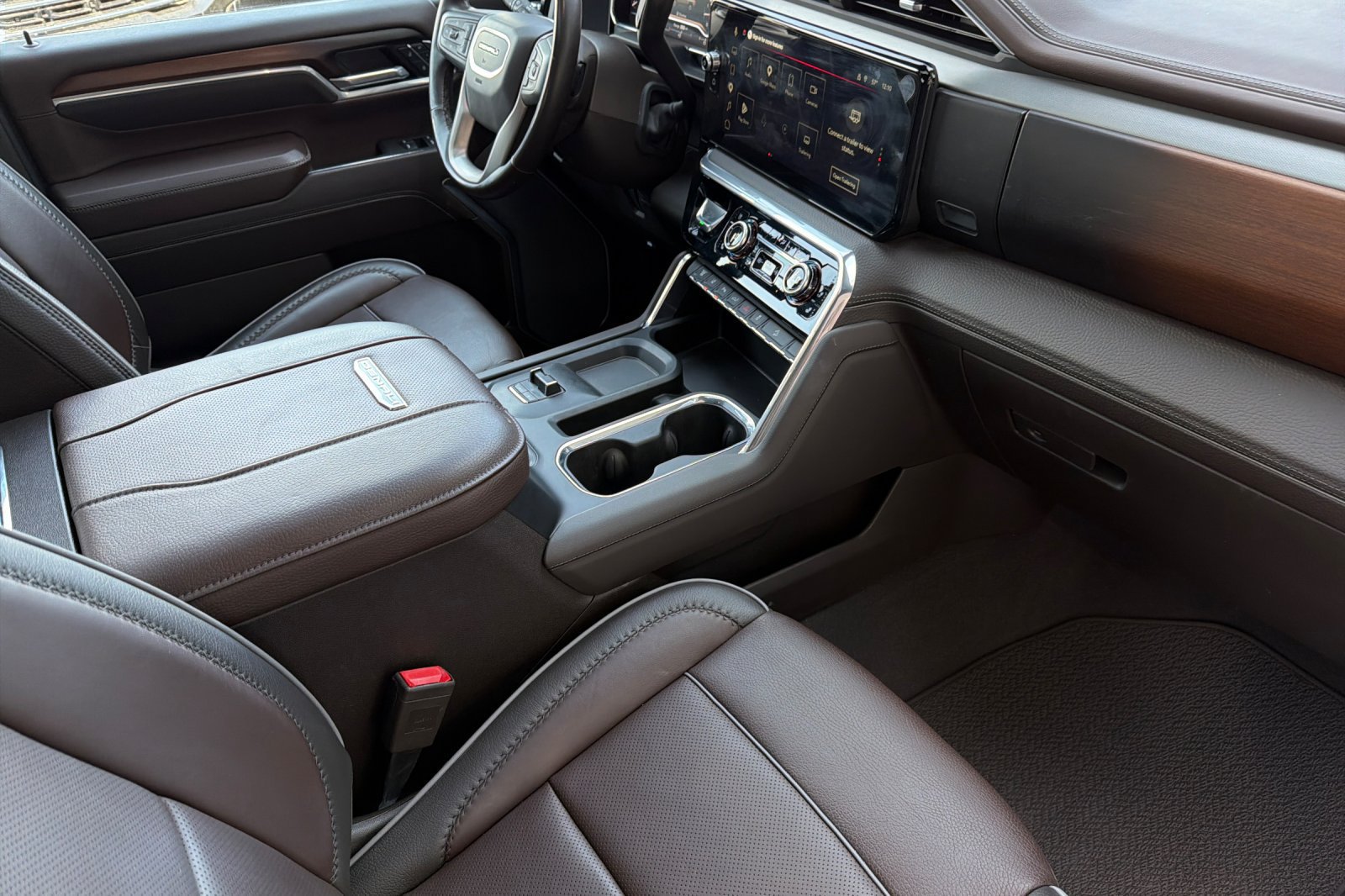 Used 2025 GMC Sierra 3500 Denali w/ Denali Reserve Package AWD/4WD image 18