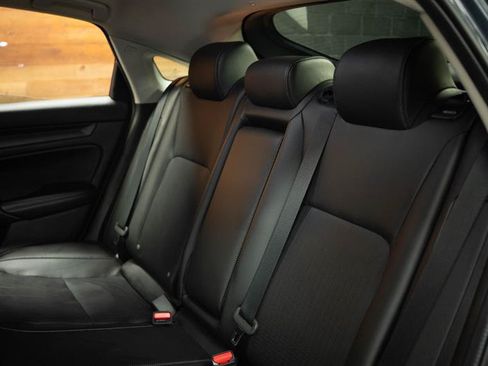 Used 2024 Honda Civic EX-L image 12