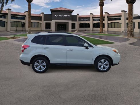 Used 2016 Subaru Forester 2.5i Limited AWD/4WD image 9
