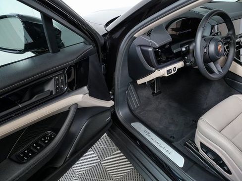 New 2026 Porsche Panamera RWD image 8