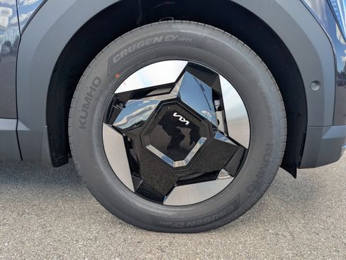 New 2026 Kia EV9 Wind image 13