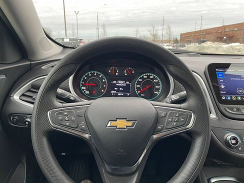 Used 2024 Chevrolet Malibu LT image 34