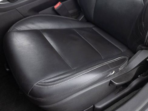 Used 2013 Chevrolet Volt Premium w/ Premium Trim Package FWD image 23
