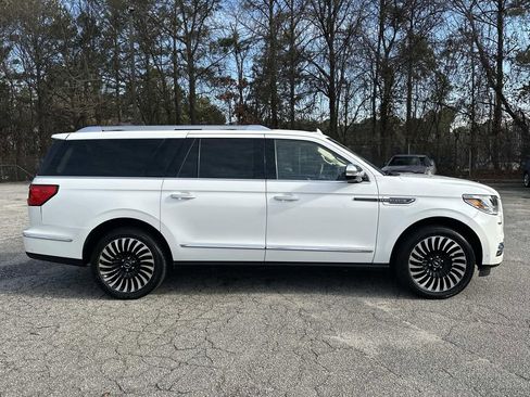 Used 2020 Lincoln Navigator L Black Label w/ Cargo Convenience Package image 8