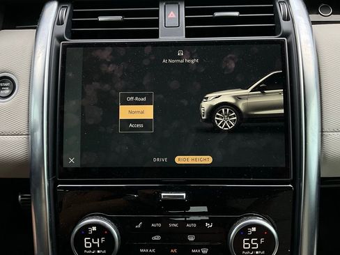 Used 2022 Land Rover Discovery S R-Dynamic image 36