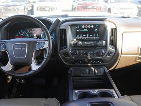 Used 2019 GMC Sierra 2500 Denali w/ Duramax Plus Package image 14