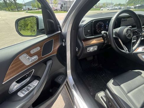 Used 2025 Mercedes-Benz GLE 350 4MATIC image 16