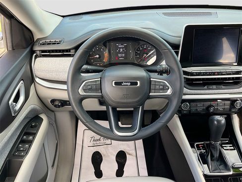 Certified 2022 Jeep Compass Latitude image 20