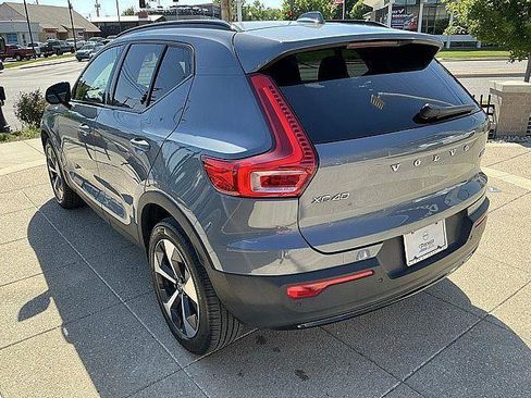 Certified 2023 Volvo XC40 B5 Plus w/ Protection Package Premier AWD/4WD image 10