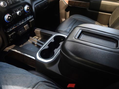 Used 2020 GMC Sierra 1500 Denali w/ Denali Ultimate Package image 12