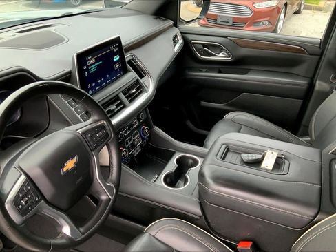 Used 2024 Chevrolet Tahoe Premier RWD image 15
