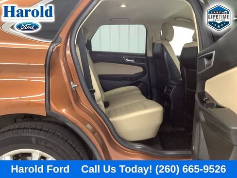 Used 2017 Ford Edge SEL w/ Equipment Group 201A AWD/4WD image 10