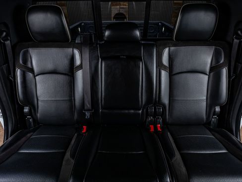 Used 2023 RAM 3500 Laramie AWD/4WD image 35