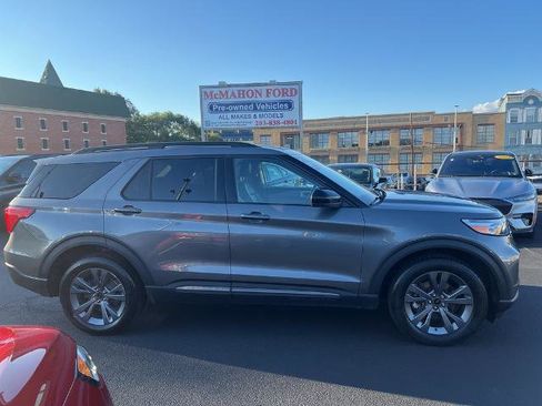 Certified 2022 Ford Explorer XLT w/ Equipment Group 202A image 2