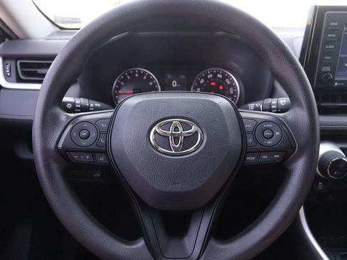 Used 2021 Toyota RAV4 XLE w/ Convenience Package FWD image 12