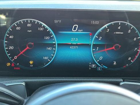 Used 2022 Mercedes-Benz GLB 250 image 12